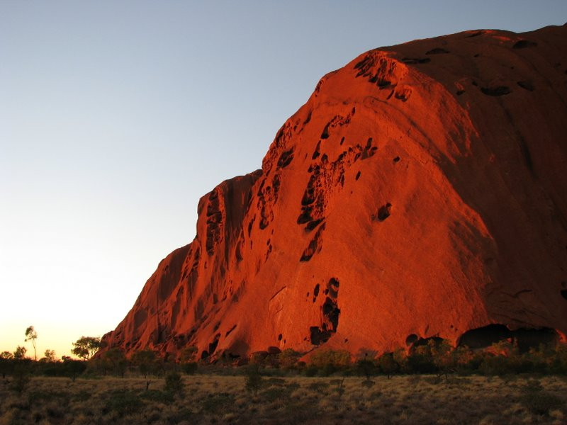 乌鲁鲁巨岩-乌鲁鲁-卡塔丘塔国家公园必去景点