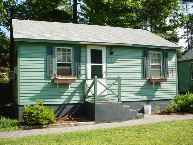 Spruce Moose Lodge and Cottages