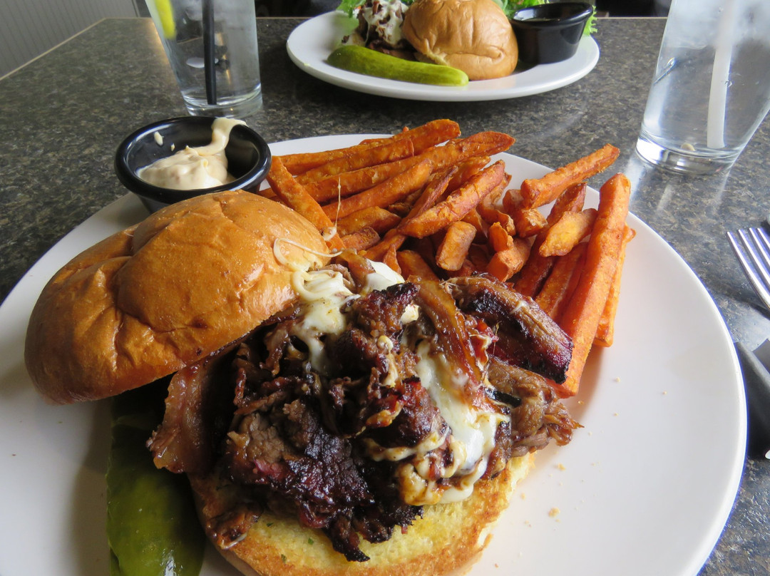 Claresholm餐馆和美食-Roy's Place