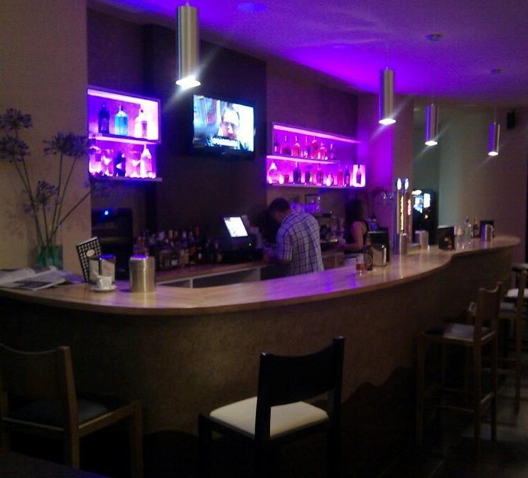 Nelos Bar