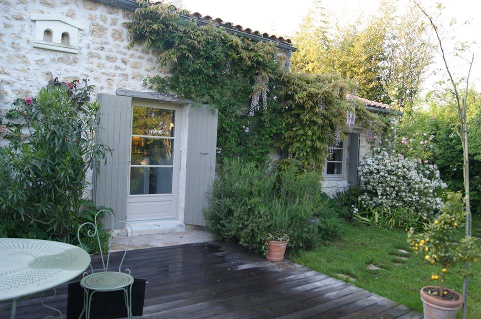 Le 7 a Blenac-官方