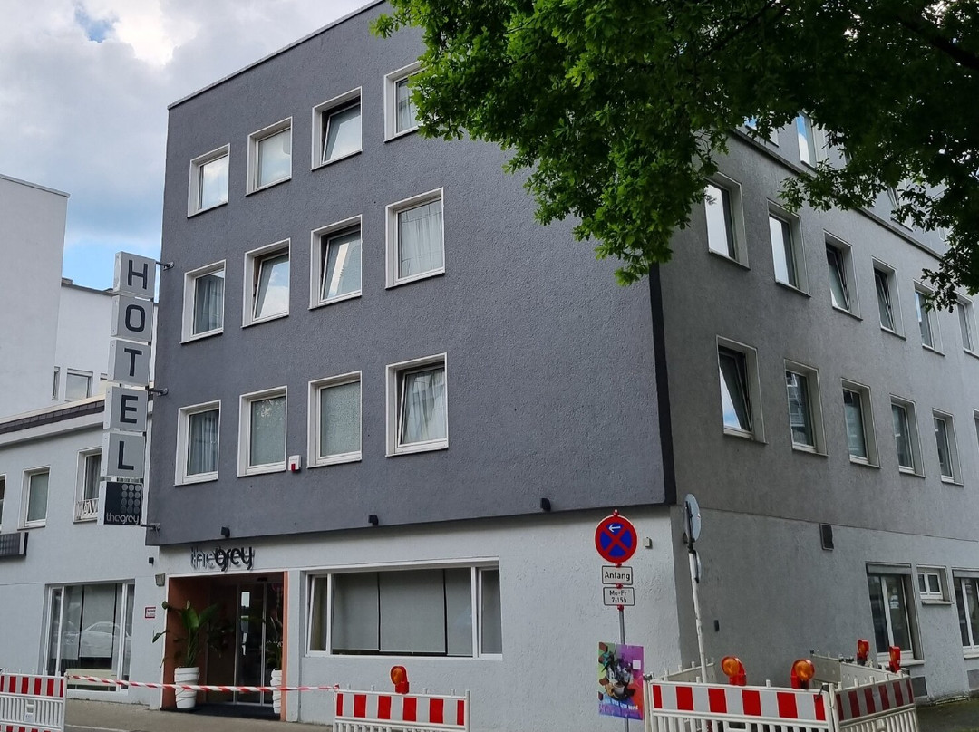 格瑞酒店主图