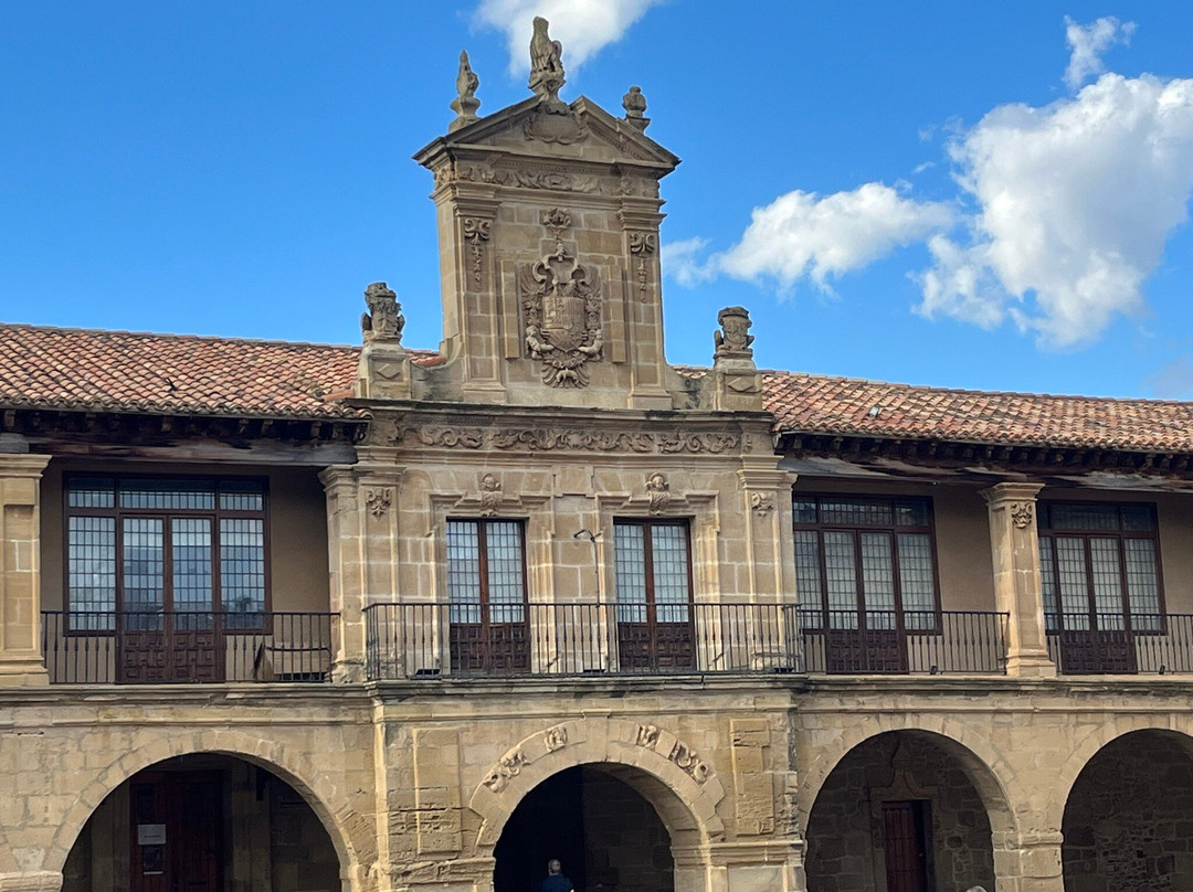 Ayuntamiento Santo Domingo De La Calzada-圣多明各德拉卡尔萨达必去景点