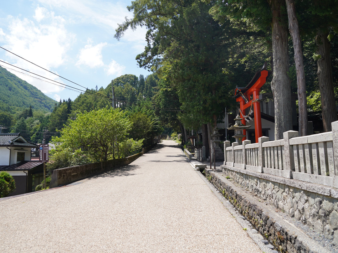 Shizume Shrine景点图片