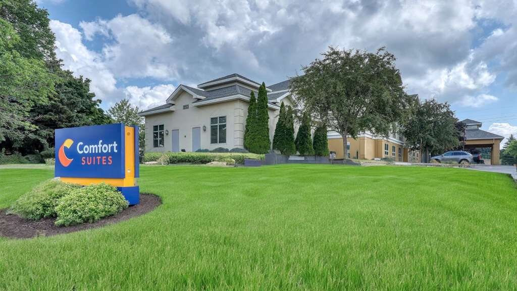 Comfort Suites Madison West主图