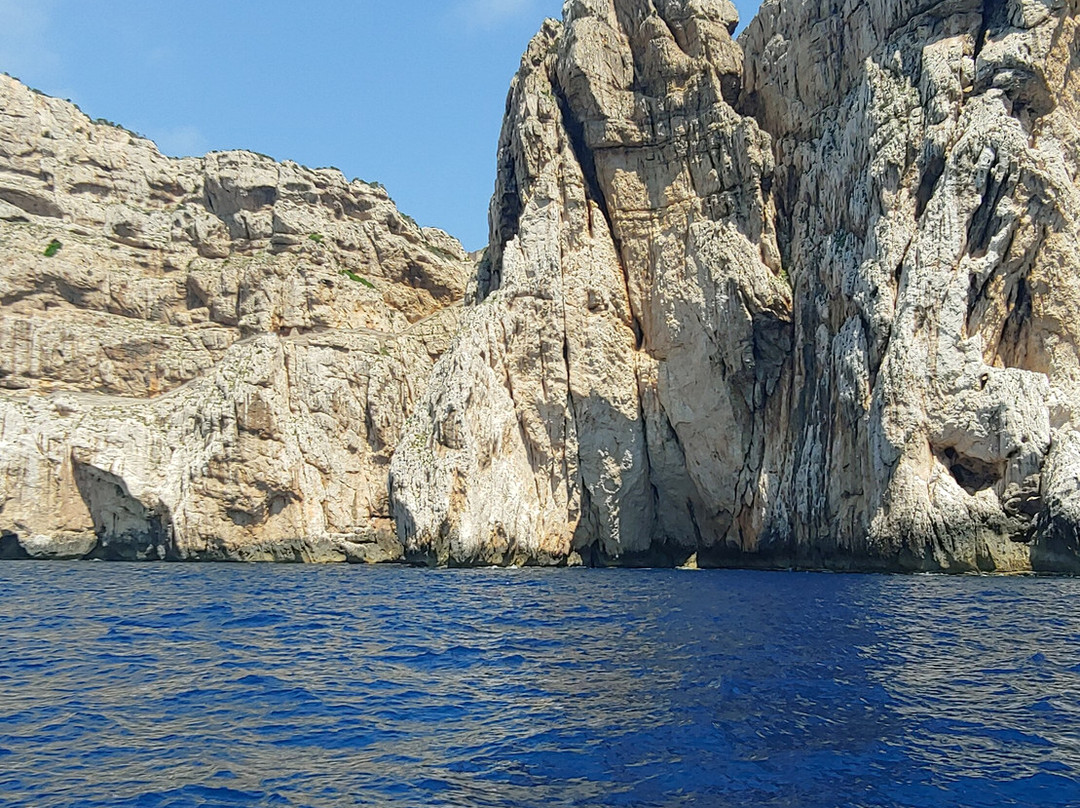 Freccia delle Grotte - Escursioni Grotte di Nettuno-阿尔盖罗必去景点
