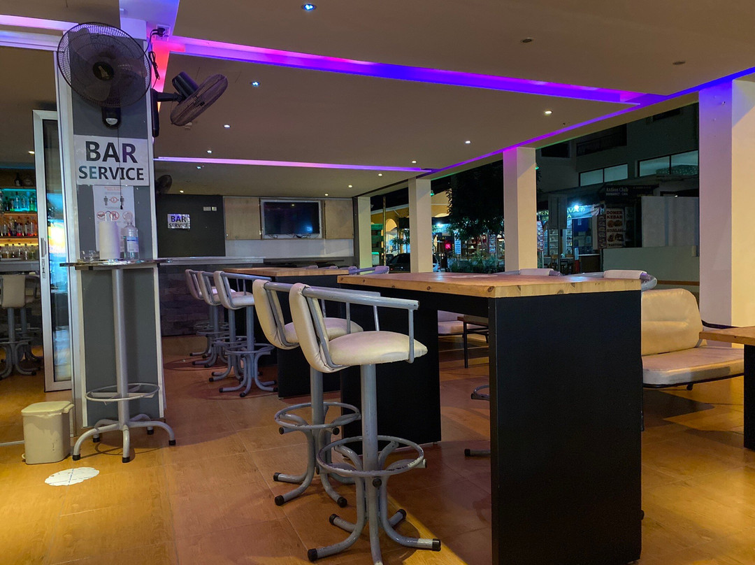 Le Grand Wheatsheaf Bar-帕福斯必去景点