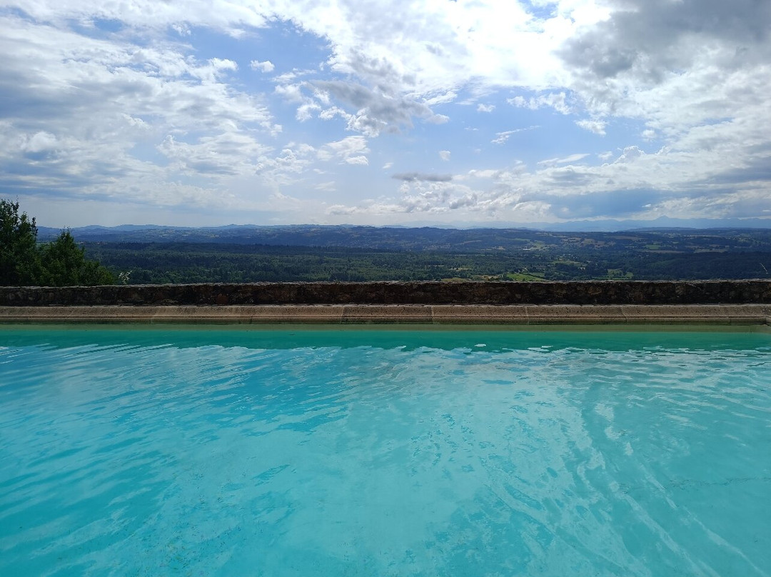 Château De Vollore主图