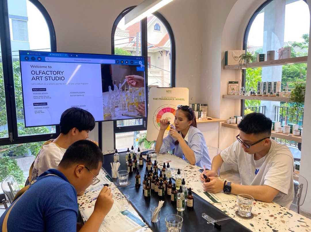 NOTE - The Scent Lab