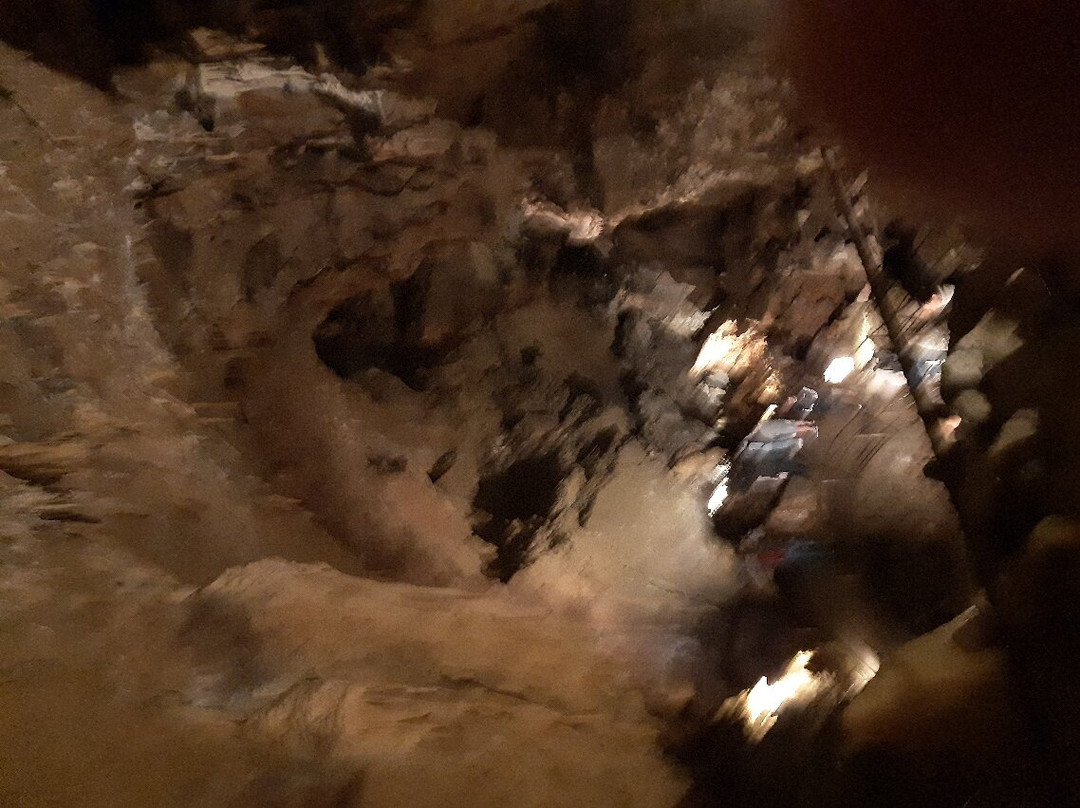 Grottes de Médous-Aste必去景点