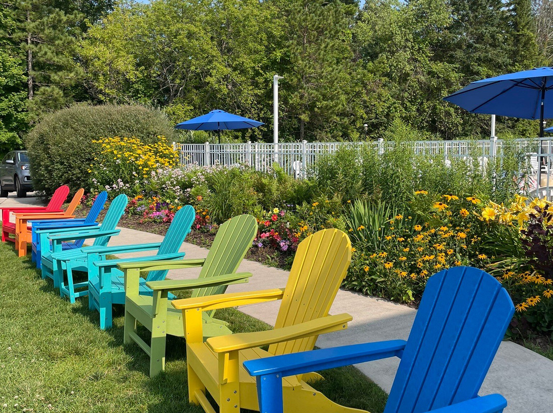 Bay Breeze Resort主图