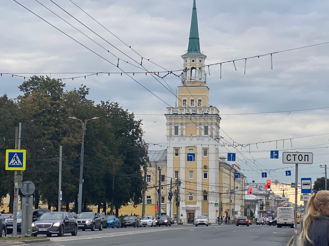 Voznesenskiye Barracks景点图片