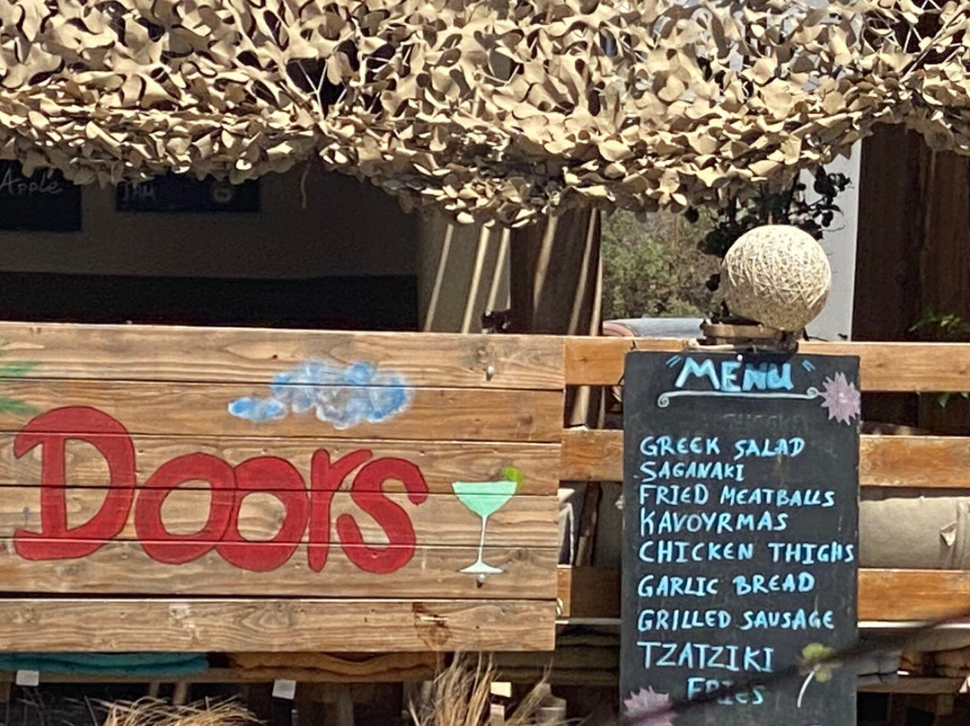 Gialos Beach-Chora必去景点