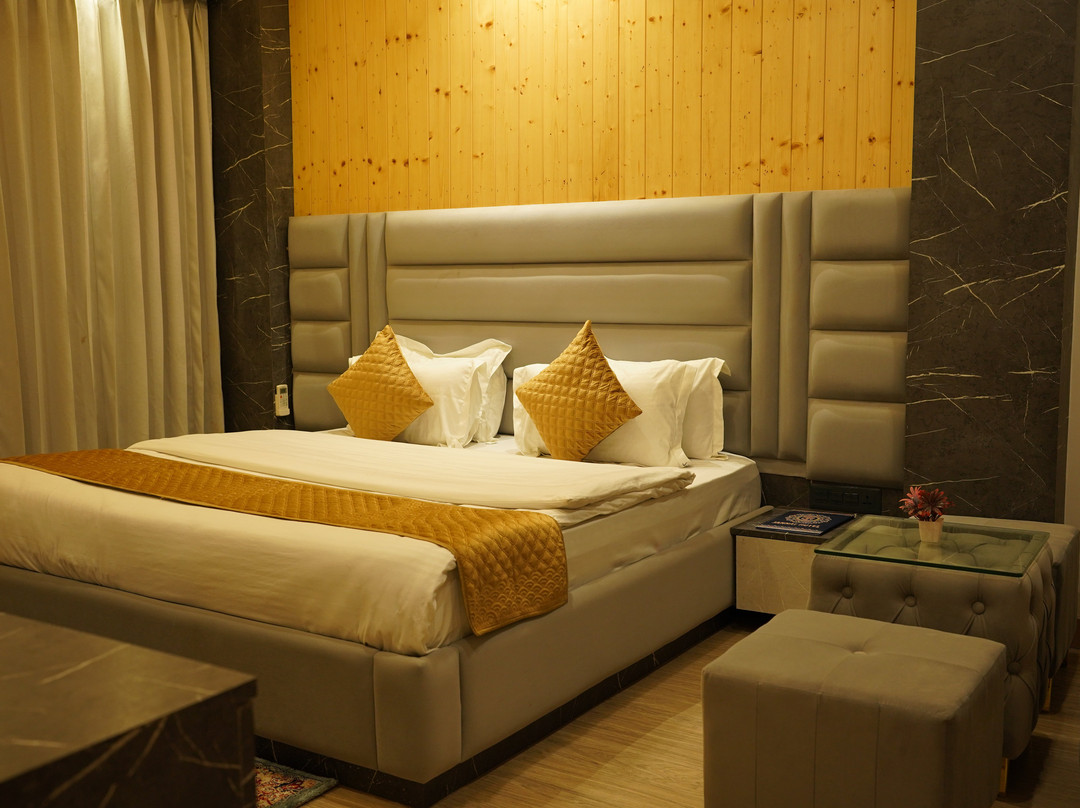 Jannat Hotel