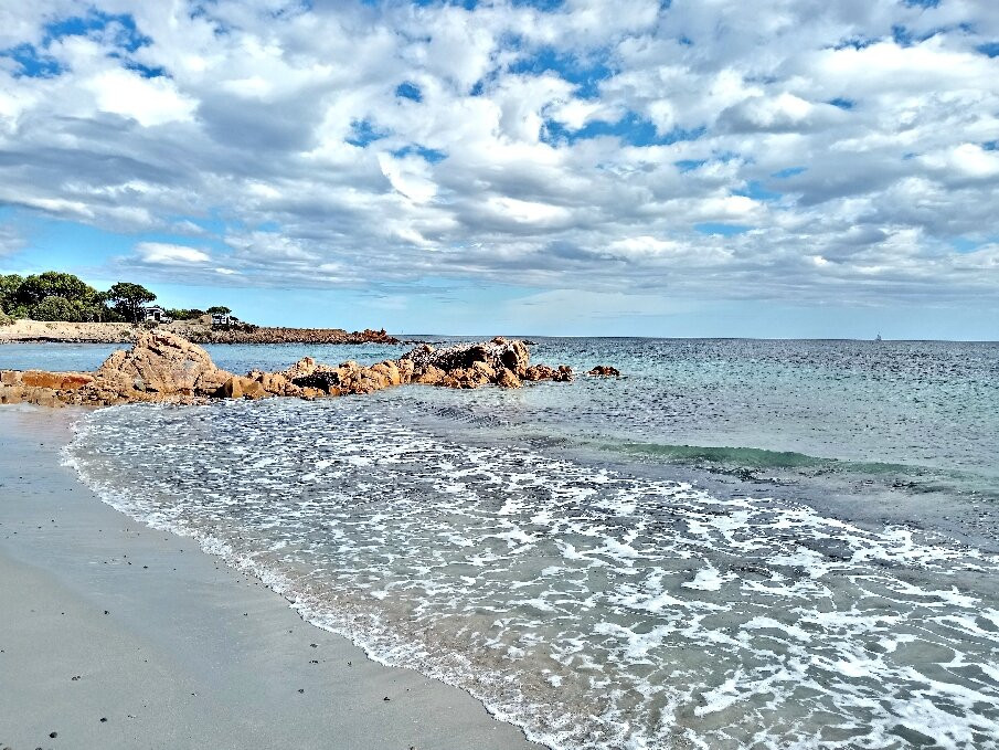 Spiaggia Cala Ginepro e Sa Curcurica-奥罗塞必去景点