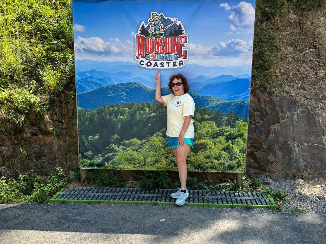 Moonshine Mountain Coaster-盖林柏格必去景点