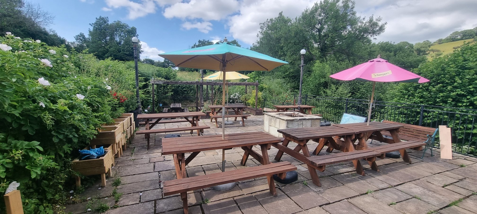 Dinas Castle Inn-浴室