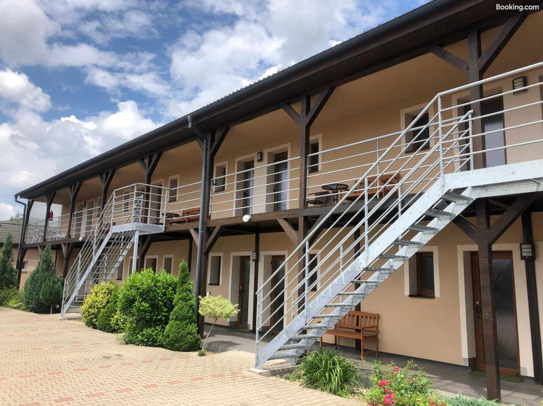 姆拉达博莱斯拉夫运动酒店主图