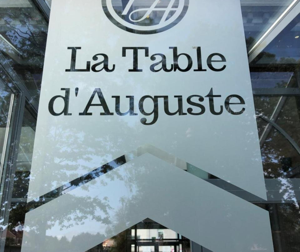 La Table d'Auguste主图