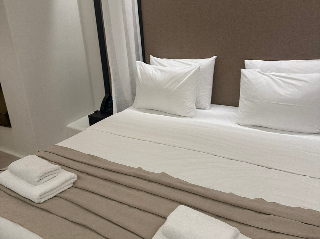 Ezio Bo Luxury Living主图