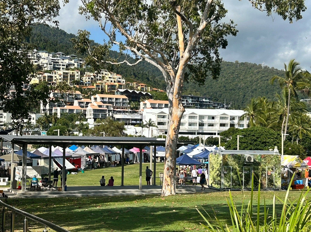 Lions Airlie Beach Markets景点图片