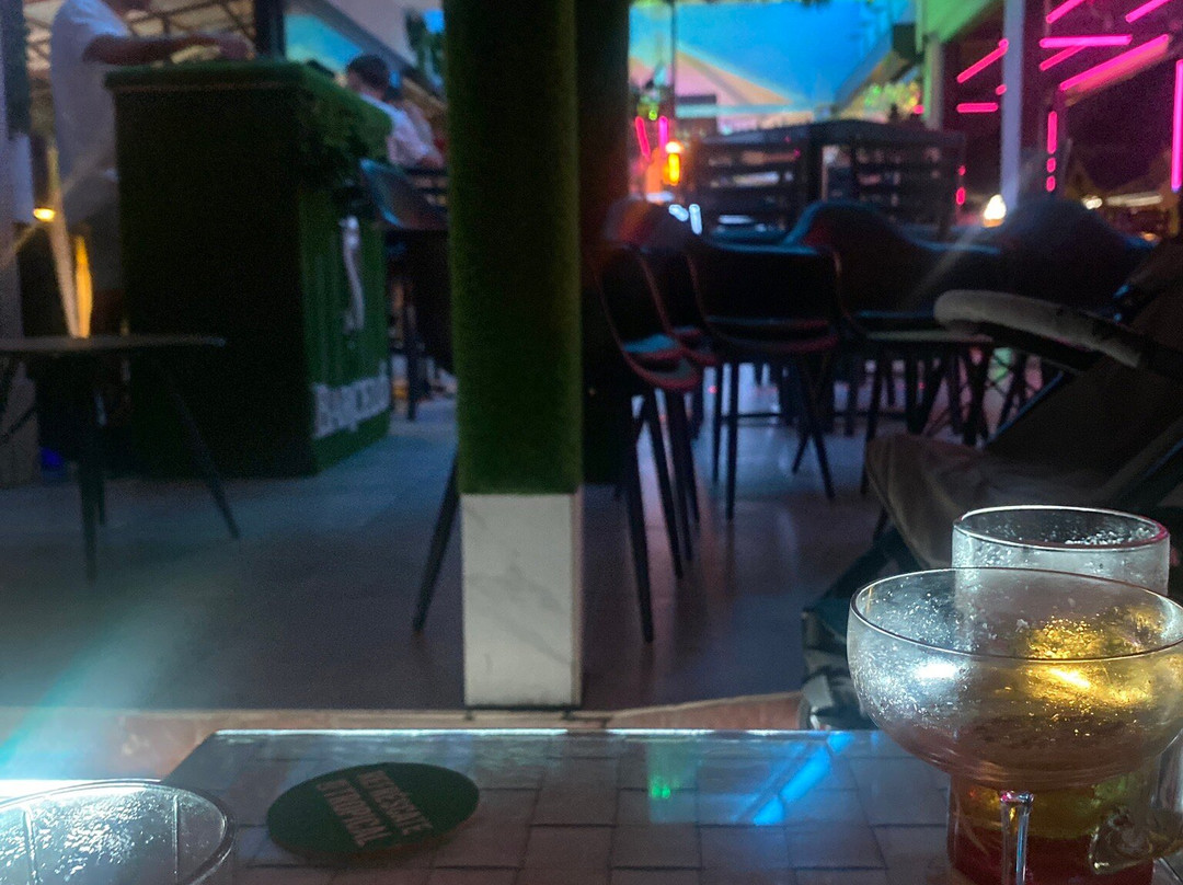Deseo Lounge