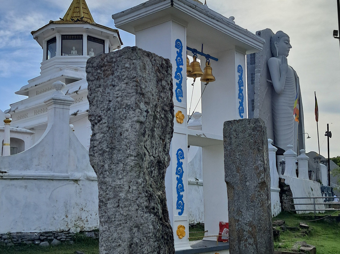 Uthpalawarna Sri Vishnu Devalaya景点图片