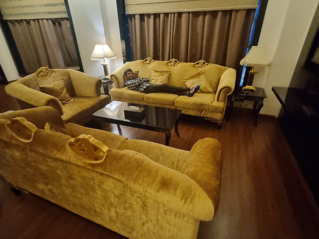 Golden Tulip Headington Ruwi主图