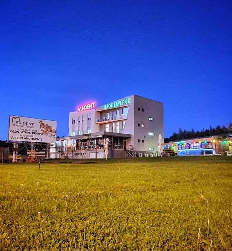 Vu-Dent Apartments