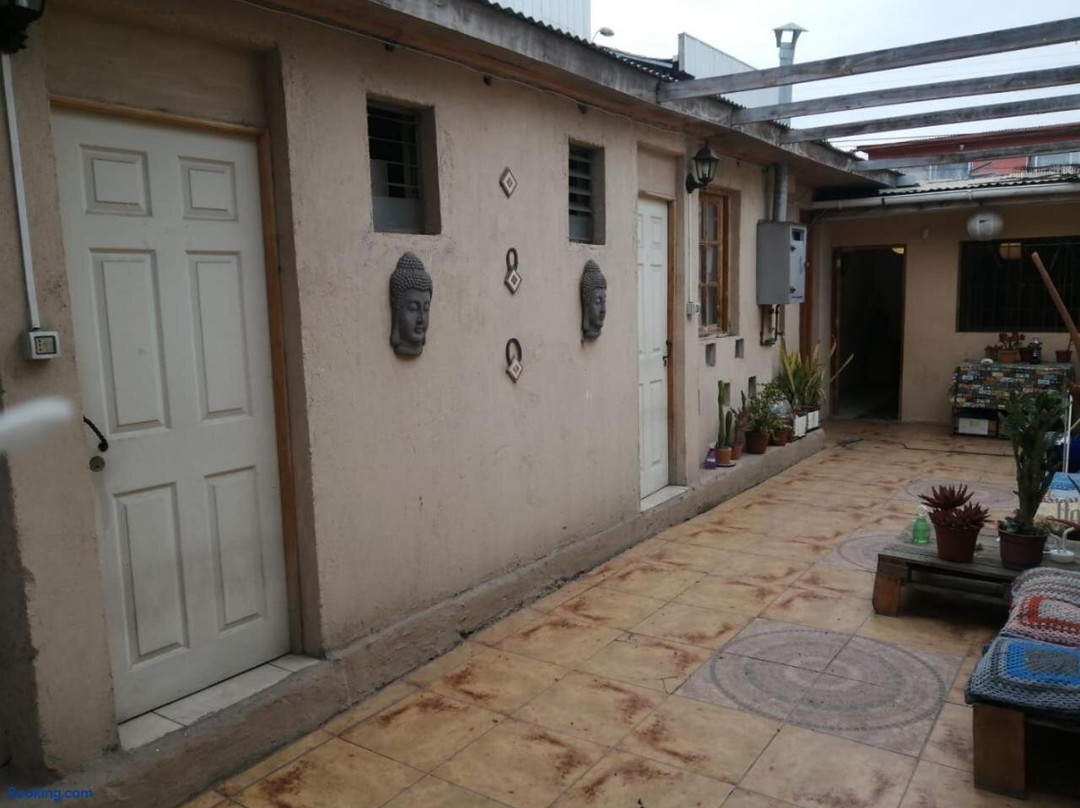 Hostal CacTus