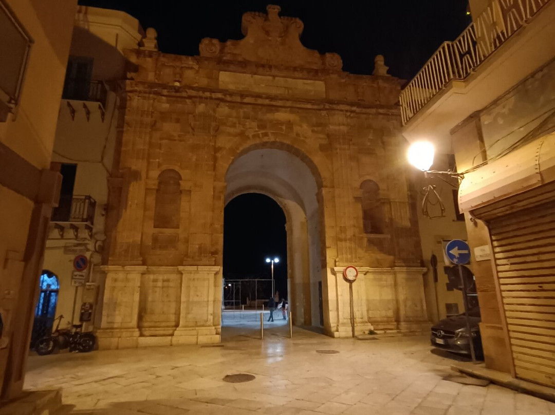 Porta Garibaldi-马尔萨拉必去景点
