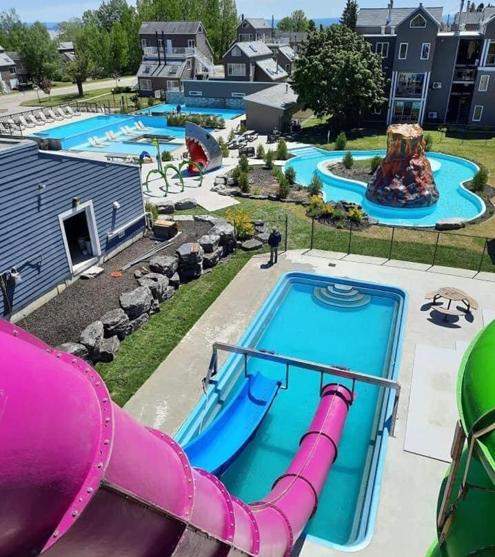 Condo Avec Parc Aquatique