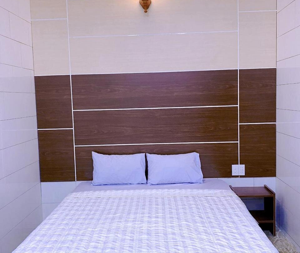 Khách Sạn Ngọc Bích 2