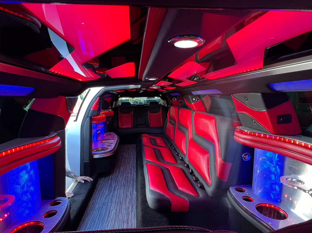 1st Class Car & Limousine Service景点图片