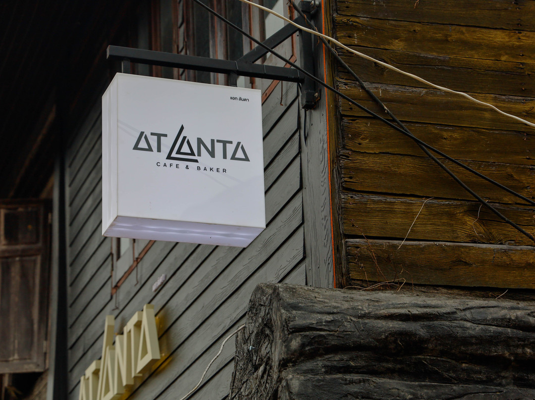 At Lanta Cafe & Baker