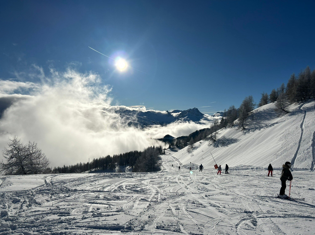 Les Carlines Village Vacances主图