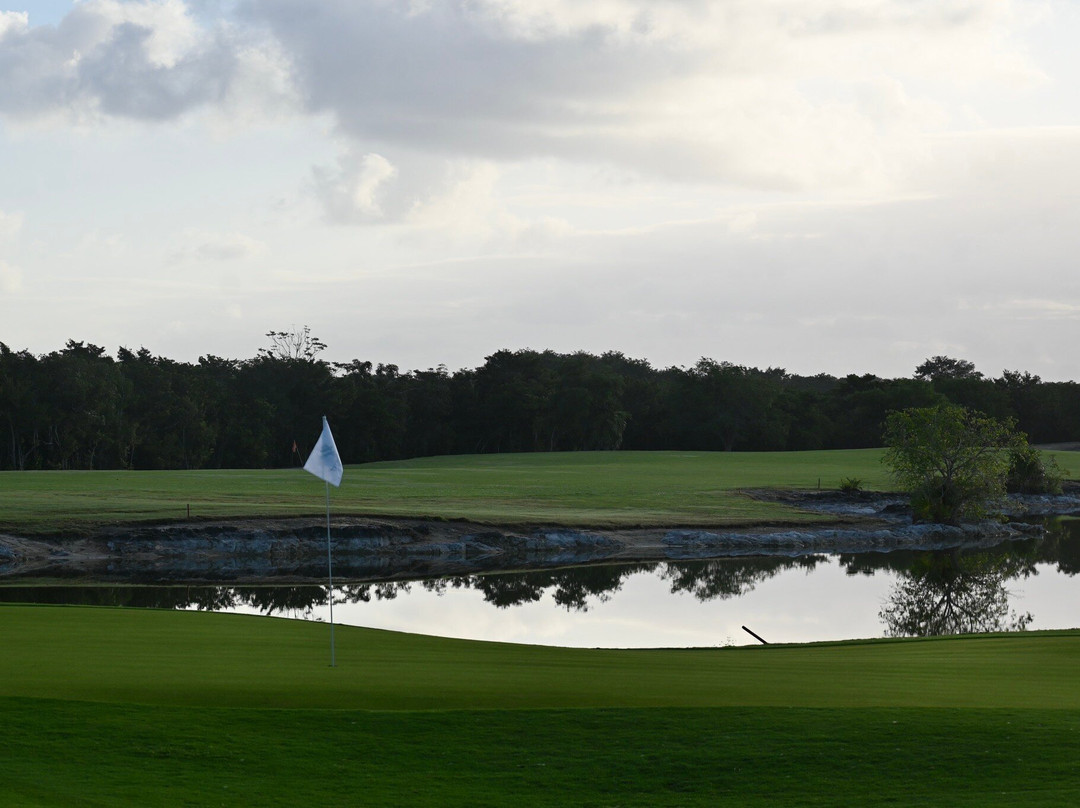 El Tinto Golf Course-坎昆必去景点