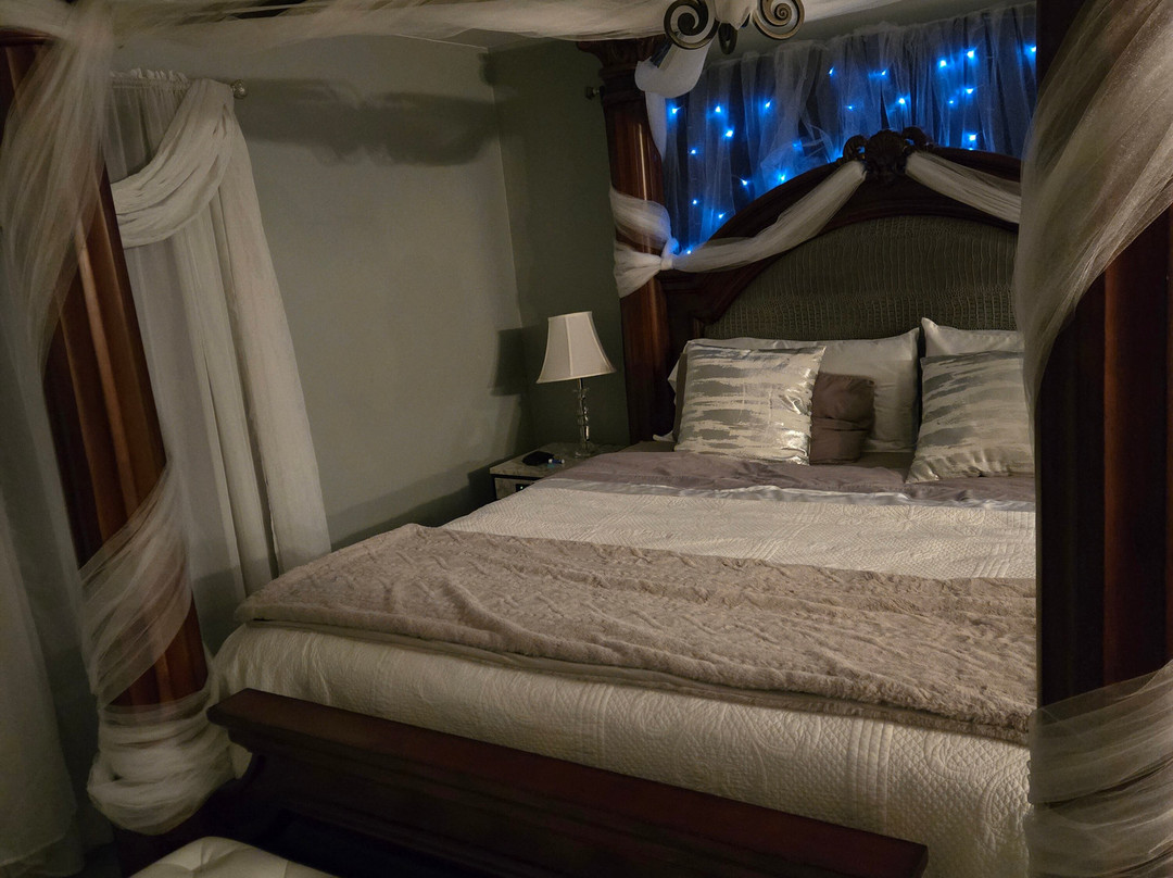 Anniversary Suites主图