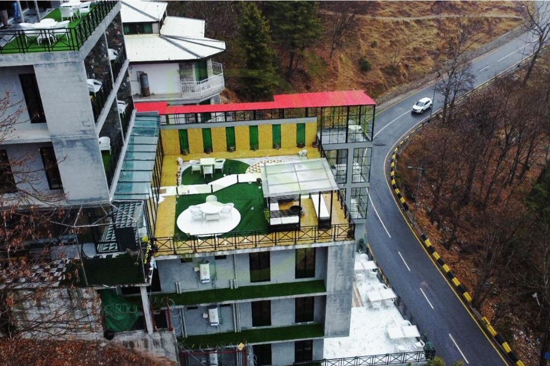 The Bliss Avenue Hotel
