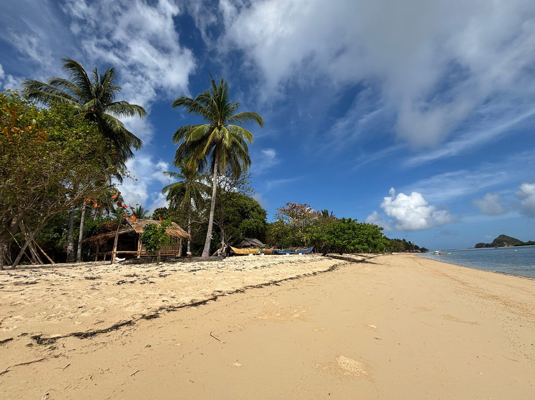 Adela 's Lakdayan beachcamp-Cheey必去景点