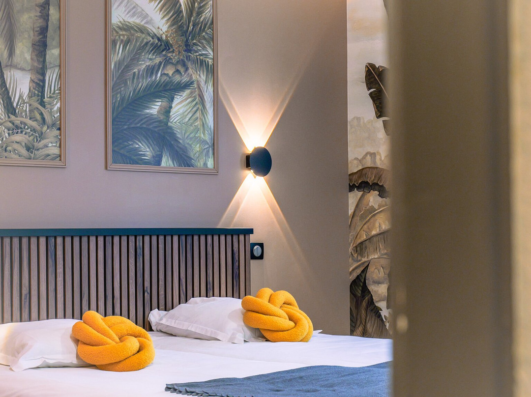 克洛斯庞蒂克酒店主图