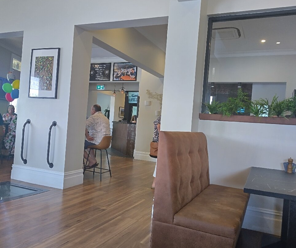 Holbrook Hotel主图