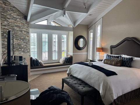 Carriage House Inn主图