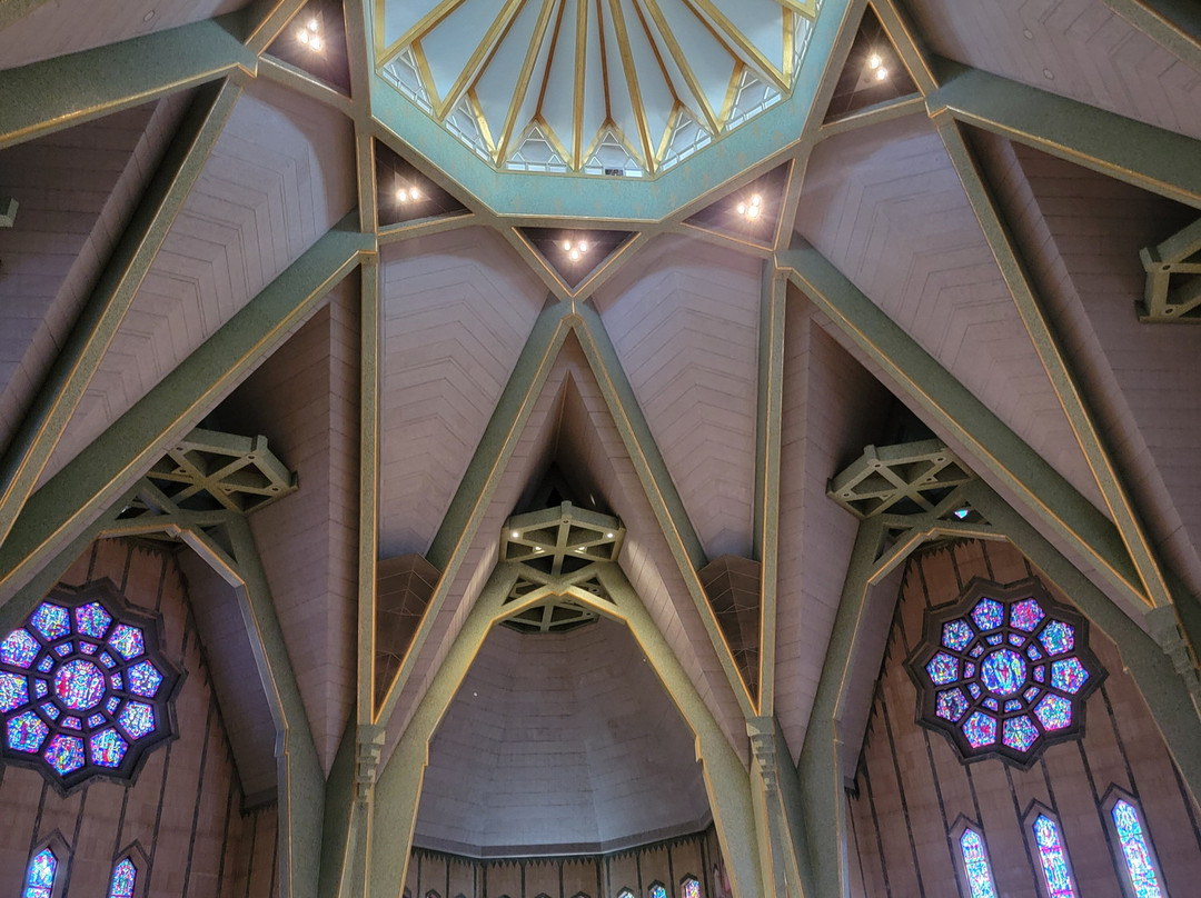 Sanctuaire Notre-Dame-du-Cap-三河市必去景点