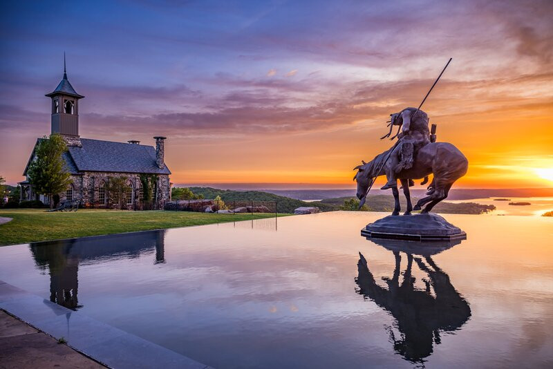 "End of the Trail" All-American Wine Cellar-Ridgedale必去景点
