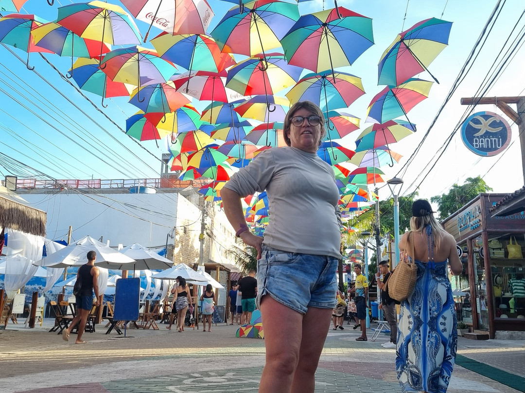 Umbrella Street-嘎林海斯港必去景点