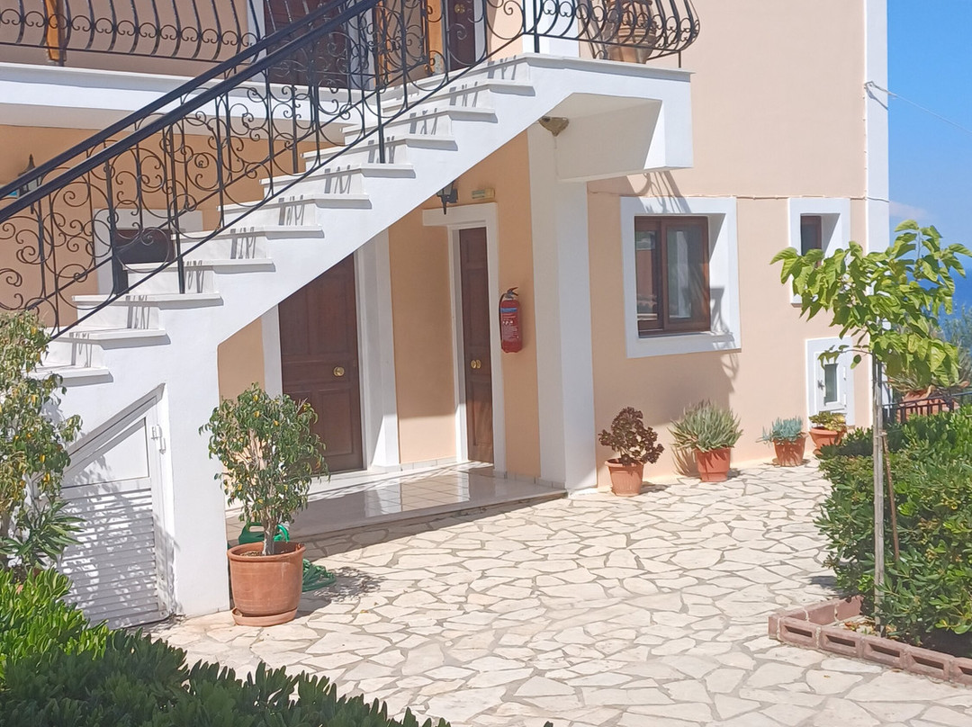 女伯爵别墅酒店主图