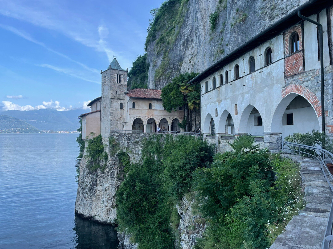 Eremo di Santa Caterina del Sasso-Leggiuno必去景点