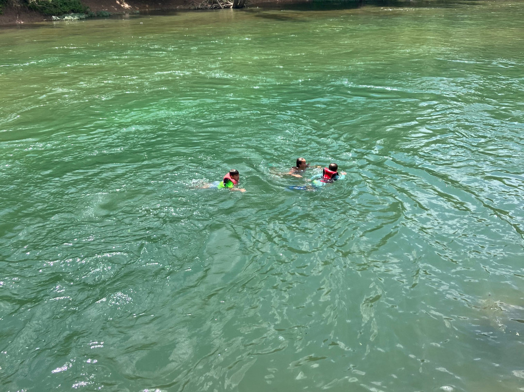 Big Elk Floats and Camping-Pineville必去景点