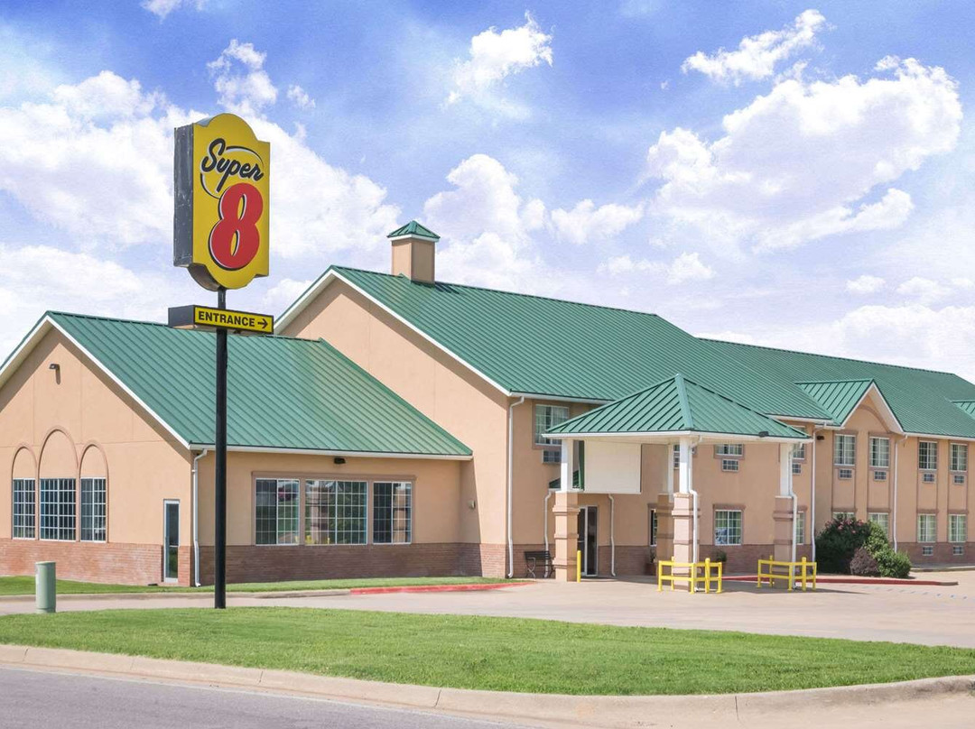 Wellington酒店住宿-Super 8 by Wyndham Winfield/Quail Ridge Area